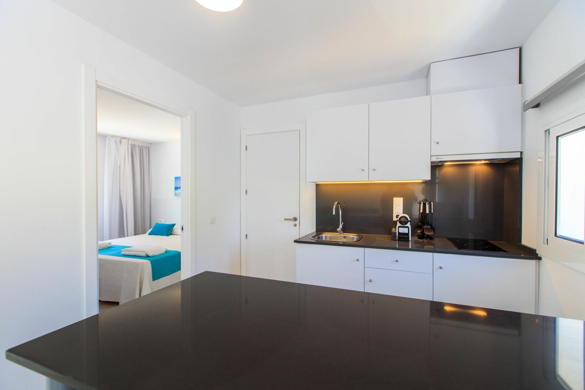 Pinos Playa Suites Playa de Migjorn Esterno foto